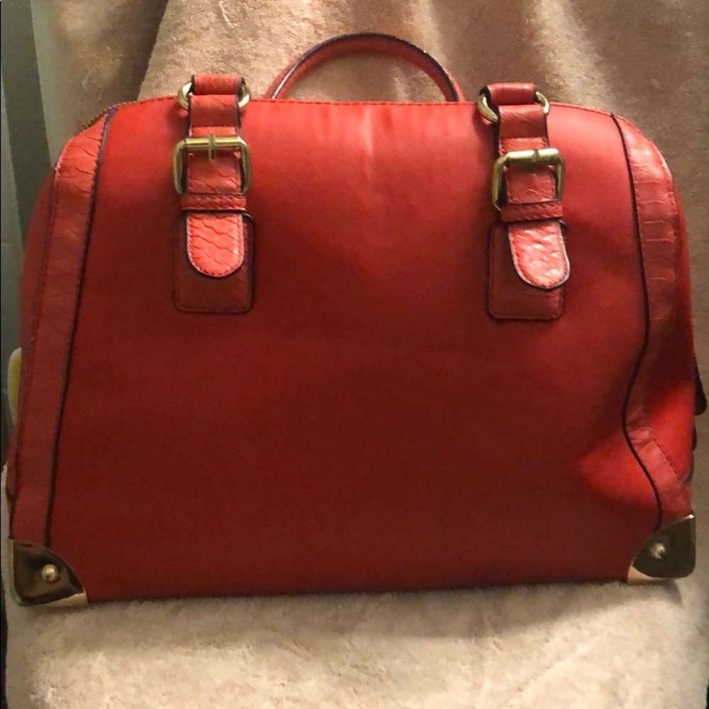 Red Purse - Picture 2 of 2
